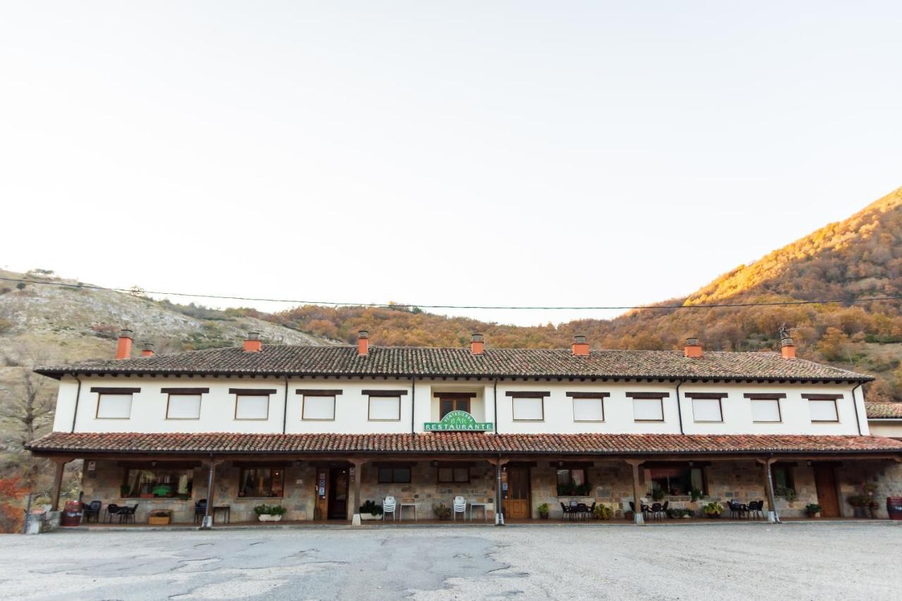 Hostal Restaurante Ventasierra Valdoré Exterior photo