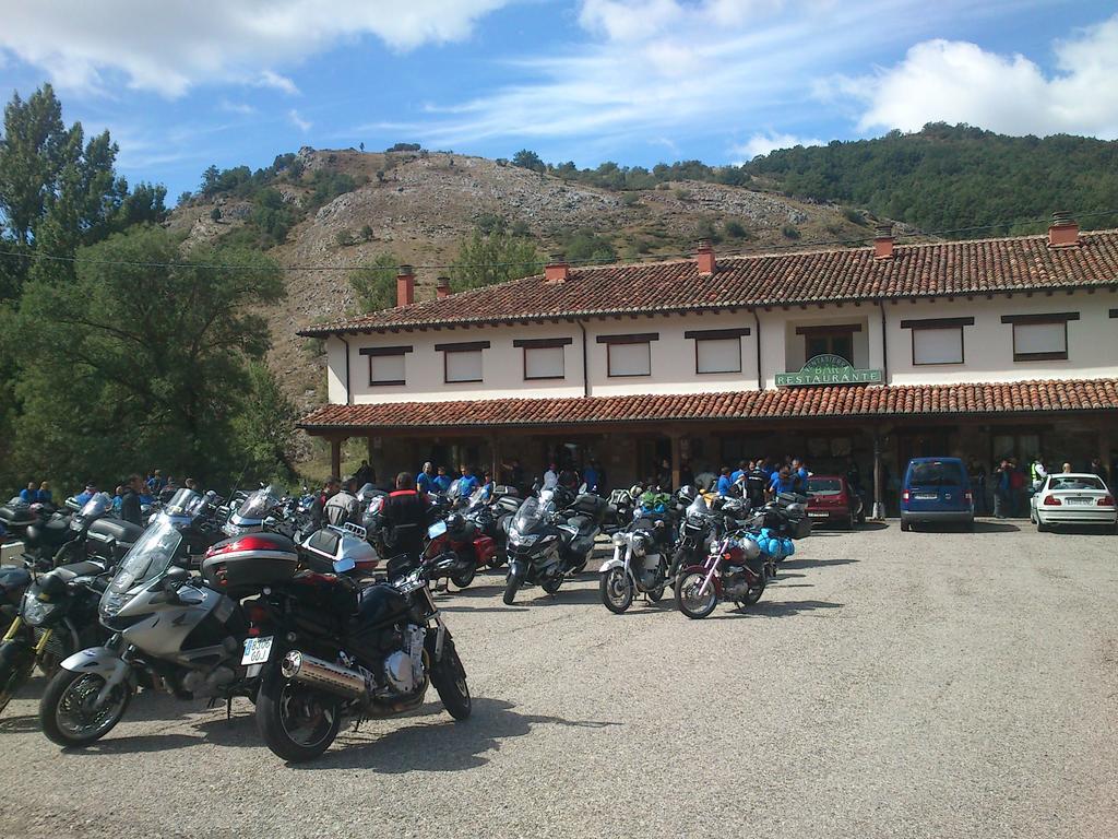 Hostal Restaurante Ventasierra Valdoré Exterior photo